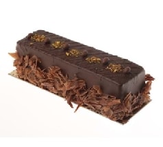 4-6 Kişilik Çikolatalı Baton Yaş Pasta Diliminde Büyük Sevgi pasta